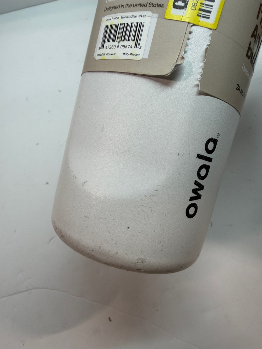 Used Owala 24 oz FreeSip Water Bottle with Straw - Picture 5 of 5